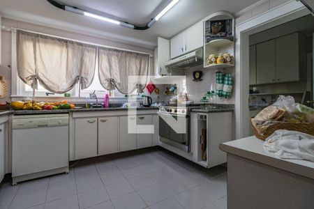 Casa de condomínio à venda com 800m², 4 quartos e 6 vagasCozinha