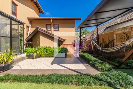 Casa de condomínio à venda com 800m², 4 quartos e 6 vagasQuintal