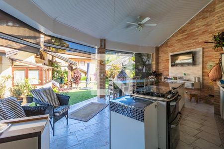 Casa de condomínio à venda com 800m², 4 quartos e 6 vagasEspaço Gourmet