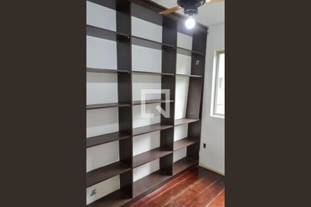 Quarto 1 de apartamento para alugar com 2 quartos, 62m² em Taquara, Rio de Janeiro
