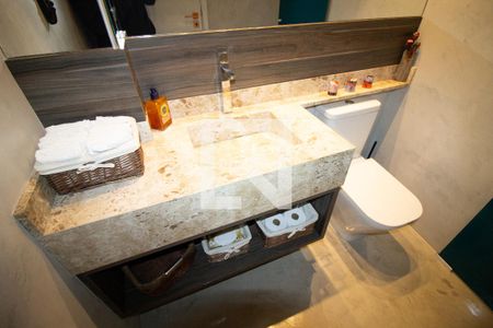 Apartamento à venda com 107m², 2 quartos e 1 vaga Apartamento à venda com 107m², 2 quartos e 1 vagaBanheiro Social