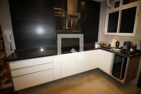 Apartamento à venda com 107m², 2 quartos e 1 vagaCozinha