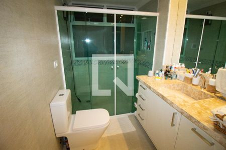 Apartamento à venda com 107m², 2 quartos e 1 vaga Apartamento à venda com 107m², 2 quartos e 1 vagaBanheiro da Suíte