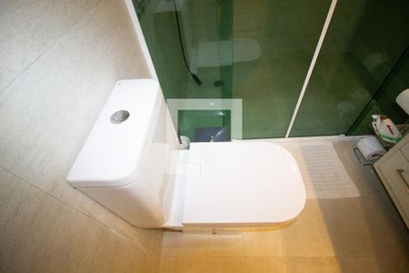 Apartamento à venda com 107m², 2 quartos e 1 vaga Apartamento à venda com 107m², 2 quartos e 1 vagaBanheiro da Suíte