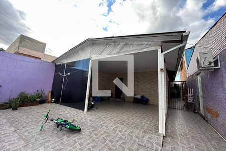 Casa à venda com 130m², 3 quartos e 2 vagasÁrea Externa