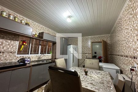 Casa à venda com 130m², 3 quartos e 2 vagasCozinha