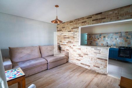 Sala de casa para alugar com 2 quartos, 120m² em Vila do Encontro, São Paulo