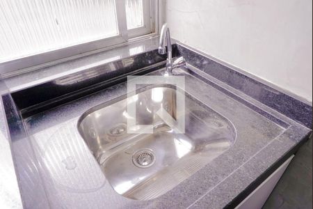 Apartamento para alugar com 48m², 2 quartos e sem vagaCozinha e Área de Serviço