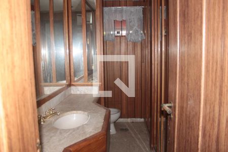 Casa à venda com 650m², 4 quartos e 4 vagasBanheiro