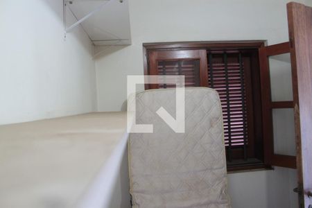 Casa à venda com 650m², 4 quartos e 4 vagasQuarto de Serviço