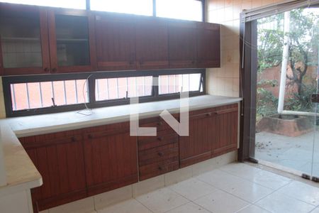 Casa à venda com 650m², 4 quartos e 4 vagasCozinha