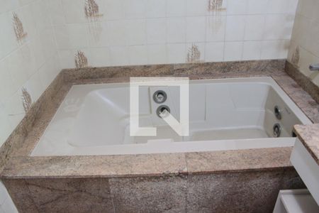 Casa à venda com 650m², 4 quartos e 4 vagasBanheiro