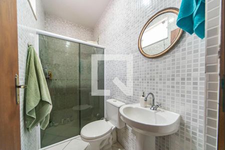 Casa à venda com 240m², 5 quartos e 4 vagasBanheiro do Quarto 2