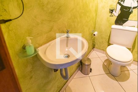 Casa à venda com 240m², 5 quartos e 4 vagasLavabo da Sala Superior