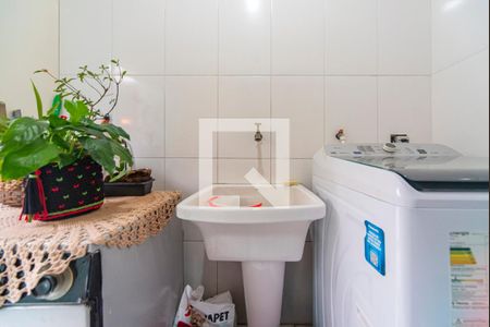 Casa à venda com 240m², 5 quartos e 4 vagasÁrea de Serviço