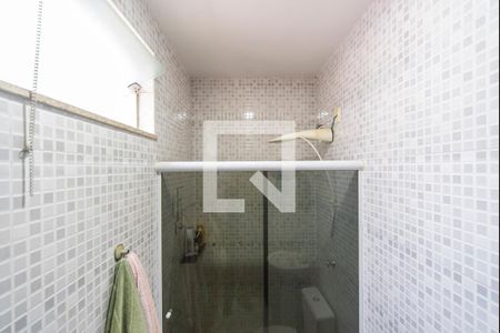 Casa à venda com 240m², 5 quartos e 4 vagasBanheiro do Quarto 2