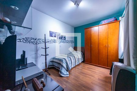 Casa à venda com 240m², 5 quartos e 4 vagasQuarto 2