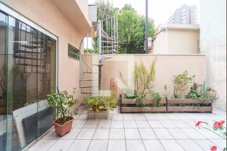 Casa à venda com 240m², 5 quartos e 4 vagasQuintal e Área Gourmet