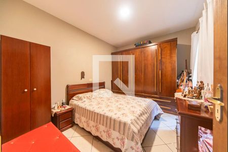 Casa à venda com 240m², 5 quartos e 4 vagasQuarto 1