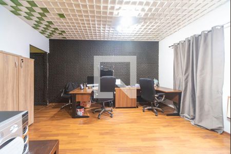 Casa à venda com 240m², 5 quartos e 4 vagasSala Superior