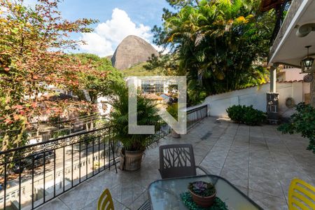 Casa à venda com 480m², 4 quartos e 2 vagasVaranda 1 (primeiro andar)