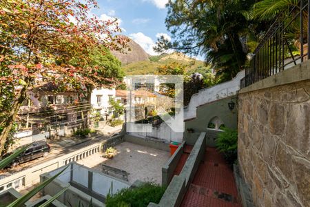 Casa à venda com 480m², 4 quartos e 2 vagasQuintal