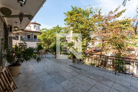 Casa à venda com 480m², 4 quartos e 2 vagasVaranda 1 (primeiro andar)