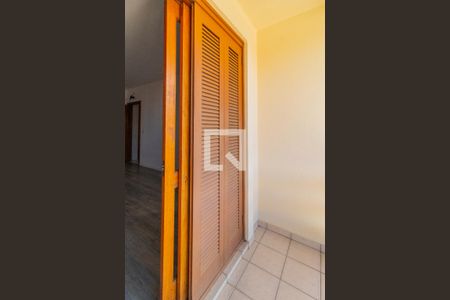 Casa à venda com 178m², 4 quartos e 2 vagasVaranda do Quarto 2