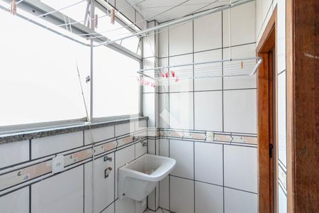Apartamento à venda com 68m², 3 quartos e 1 vaga Apartamento à venda com 68m², 3 quartos e 1 vagaCozinha e Área de Serviço