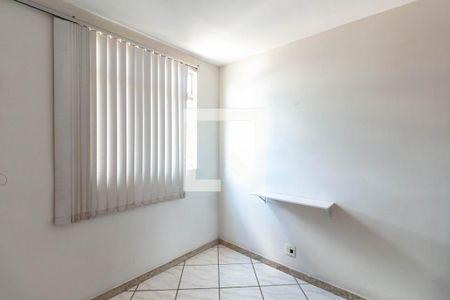 Quarto 2 de apartamento para alugar com 3 quartos, 68m² em Estoril, Belo Horizonte