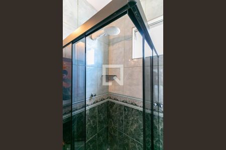 Apartamento à venda com 68m², 3 quartos e 1 vaga Apartamento à venda com 68m², 3 quartos e 1 vagaBanheiro Social