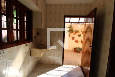 Casa à venda com 133m², 3 quartos e 2 vagasÁrea de serviço