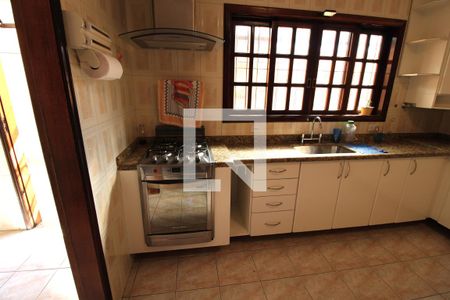 Casa à venda com 133m², 3 quartos e 2 vagasCozinha