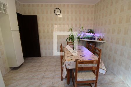 Casa à venda com 133m², 3 quartos e 2 vagasCozinha