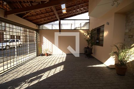 Casa à venda com 133m², 3 quartos e 2 vagasGaragem