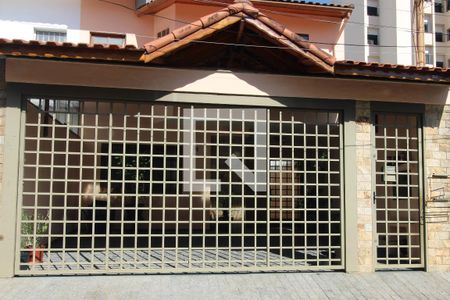 Casa à venda com 133m², 3 quartos e 2 vagasFachada