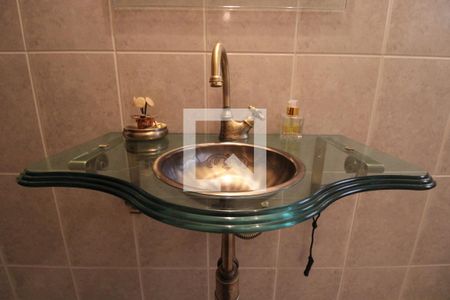 Casa à venda com 133m², 3 quartos e 2 vagasLavabo 1