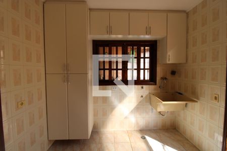 Casa à venda com 133m², 3 quartos e 2 vagasÁrea de serviço