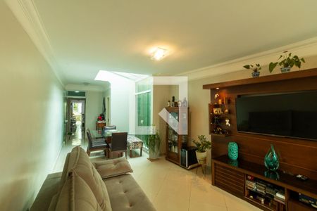 Sala de casa à venda com 3 quartos, 186m² em Vila Guilhermina, São Paulo