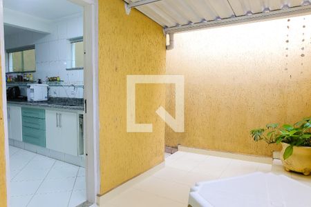 Casa à venda com 210m², 3 quartos e 2 vagas Casa à venda com 210m², 3 quartos e 2 vagasÁrea de Serviço