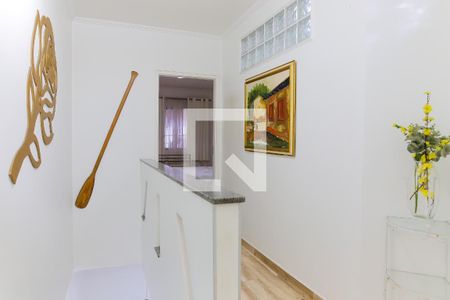 Corredor de casa à venda com 3 quartos, 210m² em Parque Marajoara, Santo André