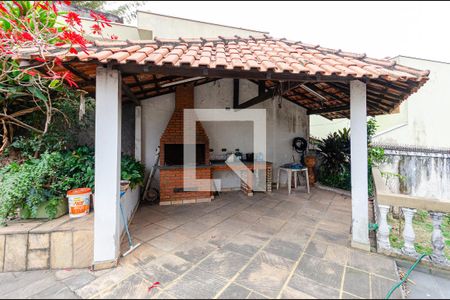 Casa para alugar com 1100m², 4 quartos e 8 vagas Casa para alugar com 1100m², 4 quartos e 8 vagasChurrasqueira