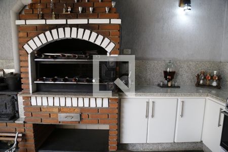 Casa à venda com 350m², 3 quartos e sem vagaÁrea comum - Churrasqueira