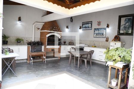 Casa à venda com 350m², 3 quartos e sem vagaÁrea comum - Churrasqueira