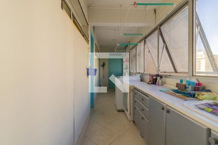 Apartamento para alugar com 176m², 3 quartos e 3 vagasÁrea de Serviço