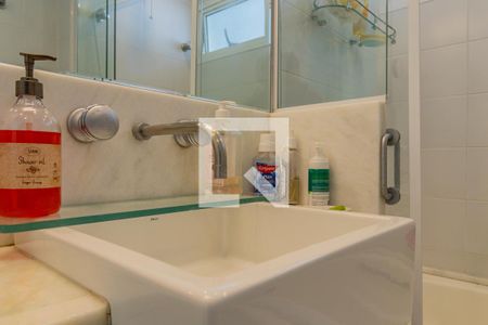 Apartamento para alugar com 176m², 3 quartos e 3 vagasBanheiro