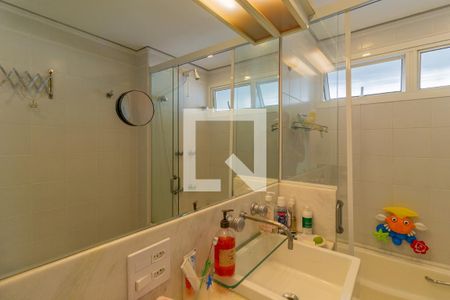 Apartamento para alugar com 176m², 3 quartos e 3 vagasBanheiro