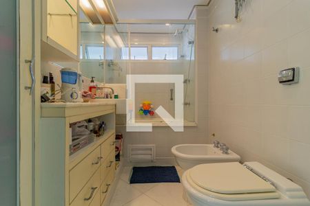 Apartamento para alugar com 176m², 3 quartos e 3 vagasBanheiro