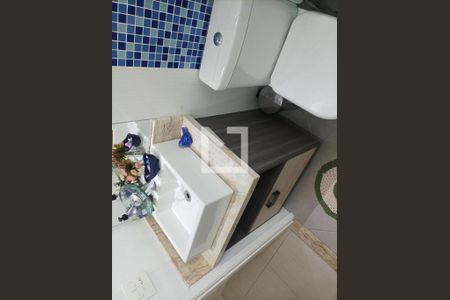 Apartamento à venda com 65m², 2 quartos e 2 vagasBanheiro 1