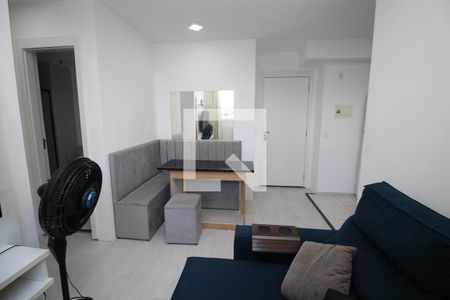 Sala de apartamento para alugar com 2 quartos, 47m² em Ramos, Rio de Janeiro